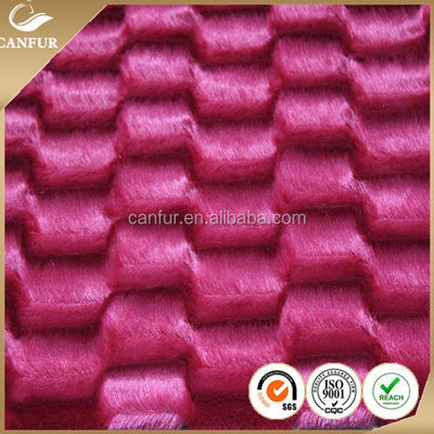 100% Polyester Tricoté Tissu Plush PV avec le nombre de fils selon votre demande