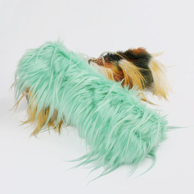 Des manteaux d'hiver en peluche avec de la faux fourrure 100% acrylique