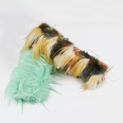 Des manteaux d'hiver en peluche avec de la faux fourrure 100% acrylique