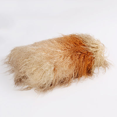 Tissu de fourrure fausse à pile longue et bouclée pour manteau et coussins d'hiver de n'importe quelle couleur PANTONE