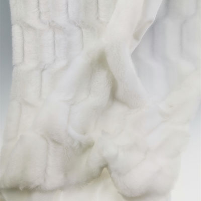 Tricot tricoté Tissu en peluche photovoltaïque blanc brossé pour couvertures et oreillers Tricot tricoté