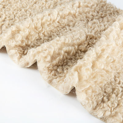 Des modèles personnalisés 100% polyester tricoté en peluche Teddy velours pour les vêtements d'hiver