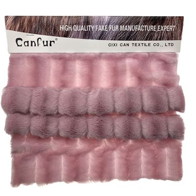 Appareil élégant Tissu en peluche PV avec 100% de polyester Compte de fil Selon votre demande