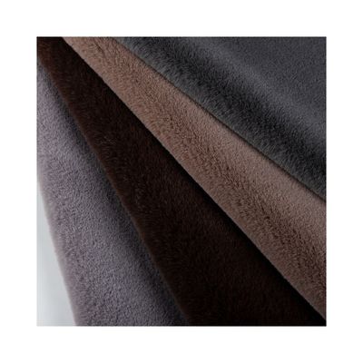 Matériau de façade 100% polyester en peluche Faux fourrure pour le design de manteau personnalisé