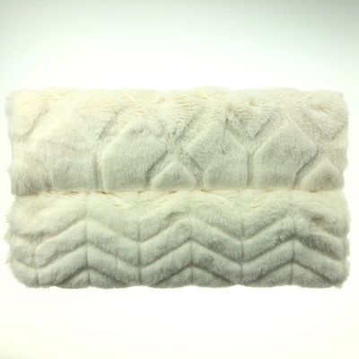 Peau de lapin découpée imprimée Plush 1000 mètres 15-25 jours Livraison 58/60" Largeur de CANFUR CN