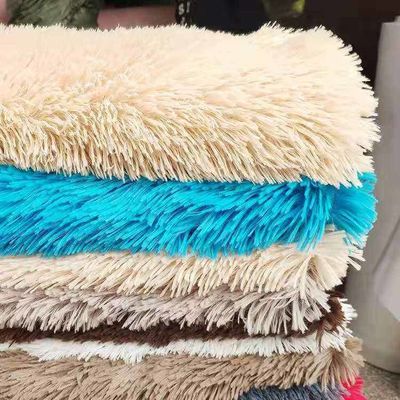 Tissu en tissu de plush PV à tricot de poids moyen 260GSM pour la fabrication de doublures de jouets et de vêtements