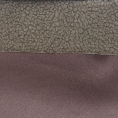 2023 Moyen à la fin Les usines commandent de la laine d'agneau en particules de polyester pour la doublure de style de luxe