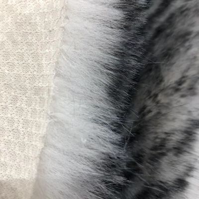 Matériau de façade 100% polyester Tissus en fourrure fausse pour vêtements d'hiver de différentes densités