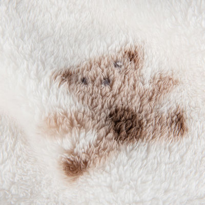 Tissu de fourrure pour enfants en peluche douce et confortable en polyester sur mesure