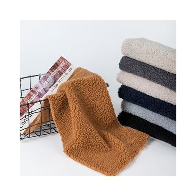 Tissu de chemise à capuche pour homme 100% polyester Tissu de jersey avec doublure en laine de sherpa