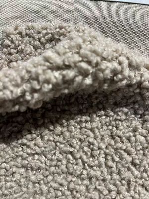 Tissu de fourrure en tissu tricoté en polyester 100% polyester de couleur solide pour vêtements