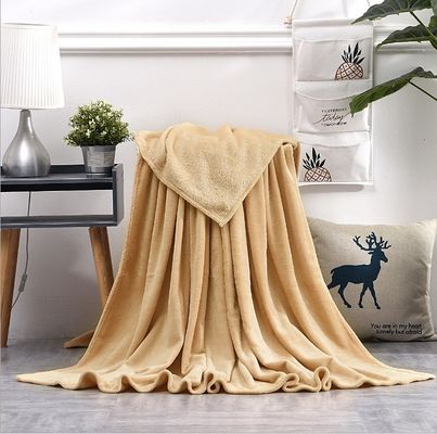Couverture de bébé en flanelle douce, petite taille, en peluche, 5-8 mm, anti-statique, prête à être expédiée.