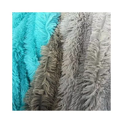 Tissus en polyester tricoté à la largeur de 58/60 pouces, souples et durables, destinés à la fabrication de jouets