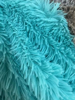 Tissus en polyester tricoté à la largeur de 58/60 pouces, souples et durables, destinés à la fabrication de jouets