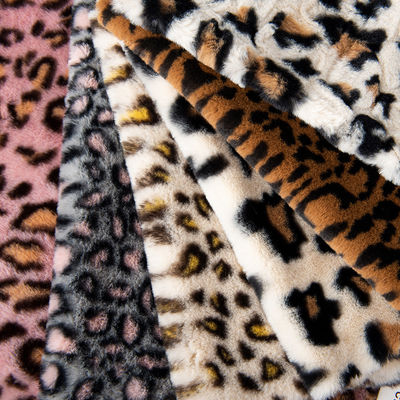 100% polyester super doux imprimé de fourrure de lièvre de lapin Fabrique de fourrure fausse pour la confection de vêtements