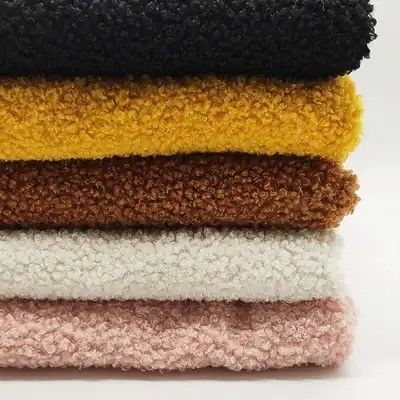 Matériau de façade 100% polyester en tissu de sherpa recyclé durable pour le textile domestique