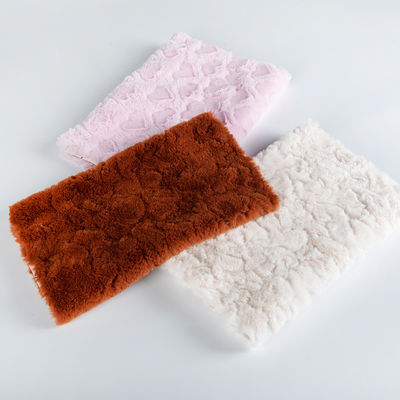 Tissu de fourrure de lapin faux pour manteau 100% polyester 80S × 80S