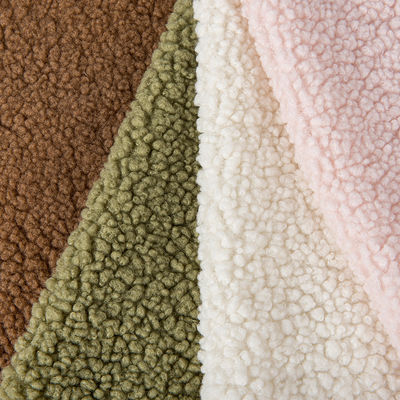 Tissu en peluche de mode 300gm échantillon gratuit pour 100% polyester recyclé Sherpa Teddy Tissu