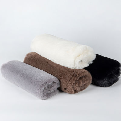 Tricot polyester tricoté imitation de poils de lapin Tissu pour vêtements d'hiver Écharpe et manteau