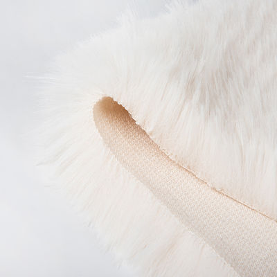 Couleurs personnalisées 100% polyester faux fourrure Tissu pour vêtements de manteau de femme haute densité
