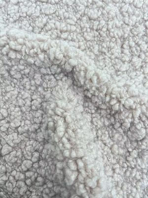 Tissus en tissu de laine de peluche en tricot doux et durable pour le textile/l'habillement/les jouets