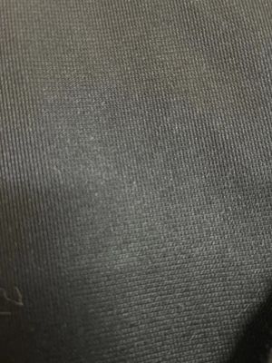 Soft Hand Feel faux manteau noir avec 1150g/m2 de poids et techniques de soutien tricotées