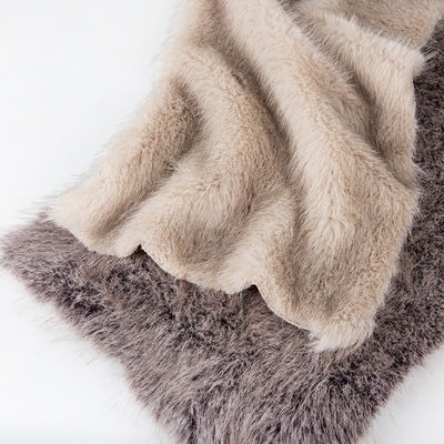 Longueur de pile 70-80 mm Cheveux acryliques à pointe de teinture Tissu de fourrure synthétique pour manteau d'hiver